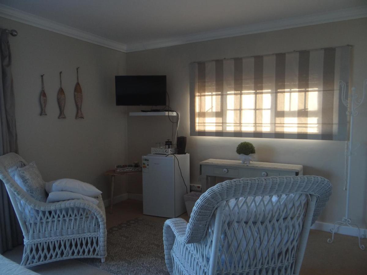 Beach House On 18P Repens Mossel Bay Exterior photo